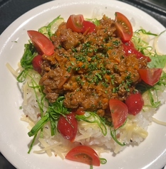 牛たん挽肉のタコライス