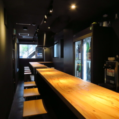 カウンター席10席ご用意ございます。
