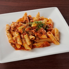 羊肉のミートソース煮込みのペンネ