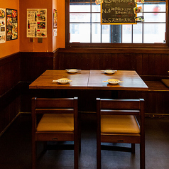 人数に応じてご利用いただけるテーブル席。幅広い場面に大活躍!