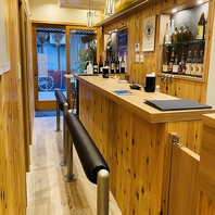 温かい木目調の店内で一体感のある宴会・二次会を◎