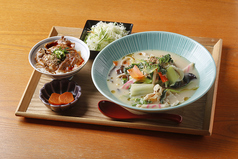 野菜たっぷり特製ちゃんぽん＆選べるミニ丼