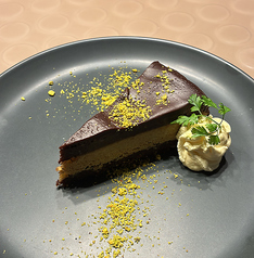 ドバイチョコレートケーキ