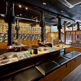 広々としたテーブル席と落ち着いた空間で、宴会にも最適な焼肉店。煙をしっかり吸うダクト完備で快適にお食事いただけます！