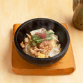 料理メニュー写真 和牛ホルモン肉醤炙り