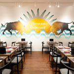 開放感ある明るい店内でお食事をお楽しみください。宴会、女子会、お祝い等お客様のニーズに合わせて