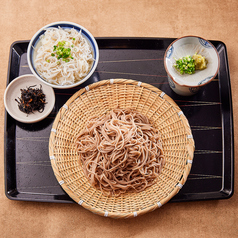 自慢の逸品【江戸前ざるそば】を是非ご賞味くださいませ