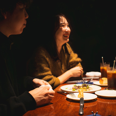 記念日や大切な方とのデートに最適な、2人だけのプライベート空間をご用意◎特別な時間を静かにゆったりと過ごしたいお客様にぴったりです♪