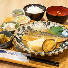 さばの味噌煮夜定食