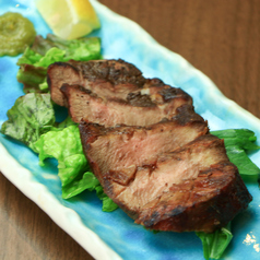 牛タンの藁焼き