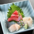料理メニュー写真&nbsp;三品盛(まぐろ・白身・貝類)