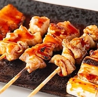 当店おすすめの、串揚げと焼き鳥をぜひご堪能ください♪