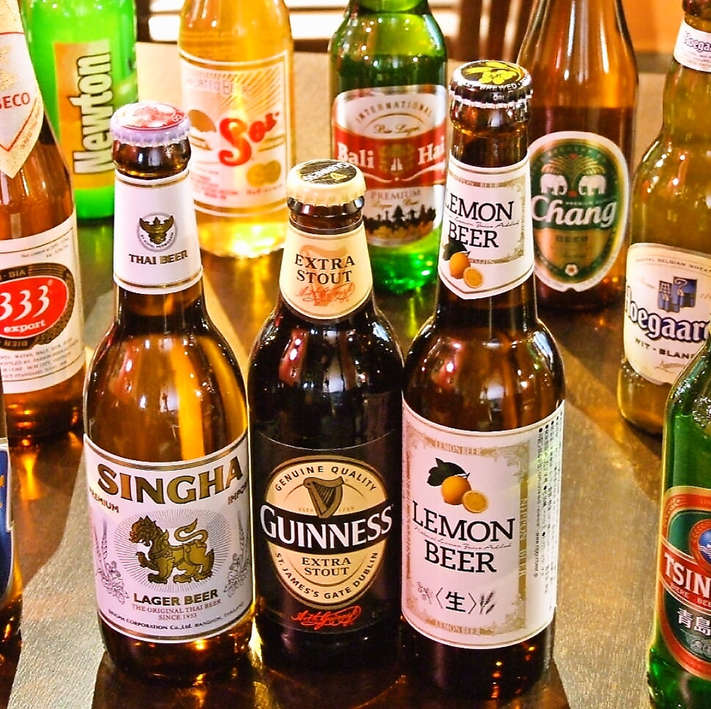 タイビールはもちろん、インドネシア、シンガポール、ベルギーなど世界各地の厳選ビールが自慢!!