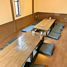 掘りごたつ個室は最大20名様までご利用可能です。周りを気にせず、ゆっくりとお寛ぎいただけるプライベート空間で、特別なひとときをお過ごしください。大切な集まりや宴会に最適ですので、お早めにご予約をお願いいたします♪（＋キッズルーム6名）