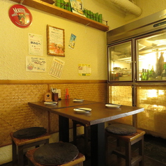 こちらのテーブル席は４名まで！