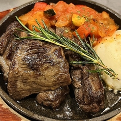 エゾ鹿バラ肉の香草オーブン焼き