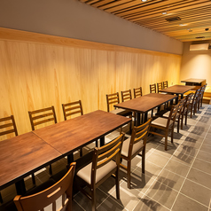 最大宴会24名までOKのお座敷,テーブル席は各種宴会に♪