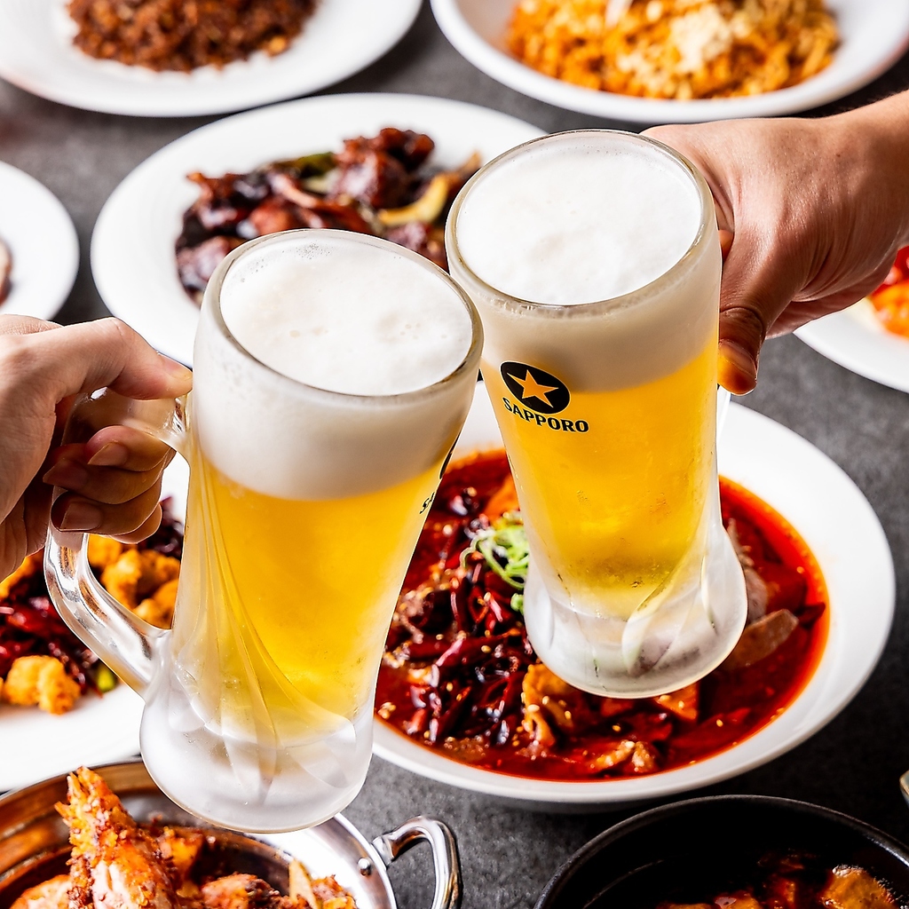 当店は全100種以上の豊富なドリンクを取り揃えております！