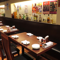 落ち着いた雰囲気の個室席は、少人数での会食やプライベートな宴会に最適。周囲を気にせずゆっくり食事が楽しめます。仕切りで空間が区切られているので、打ち合わせや家族利用にもおすすめです！