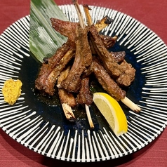 鹿肉の骨つきスペアリブ