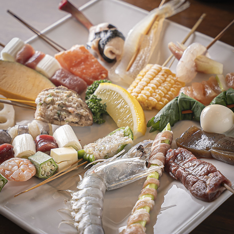 高槻の創作串かつ居酒屋です。おいしいお酒とお料理を取り揃えております。