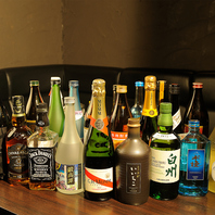 ウイスキー・洋酒・ビールを多彩に楽しめるカラオケバー
