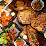 くいだおれの街、大阪。そんな街で育った店主が腕によりをかけて作った絶品料理がたくさん！ご堪能を