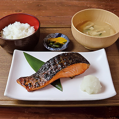 極厚切り銀鮭定食
