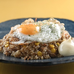 〈熊本あか牛〉なごみチャーハン（肉めし）