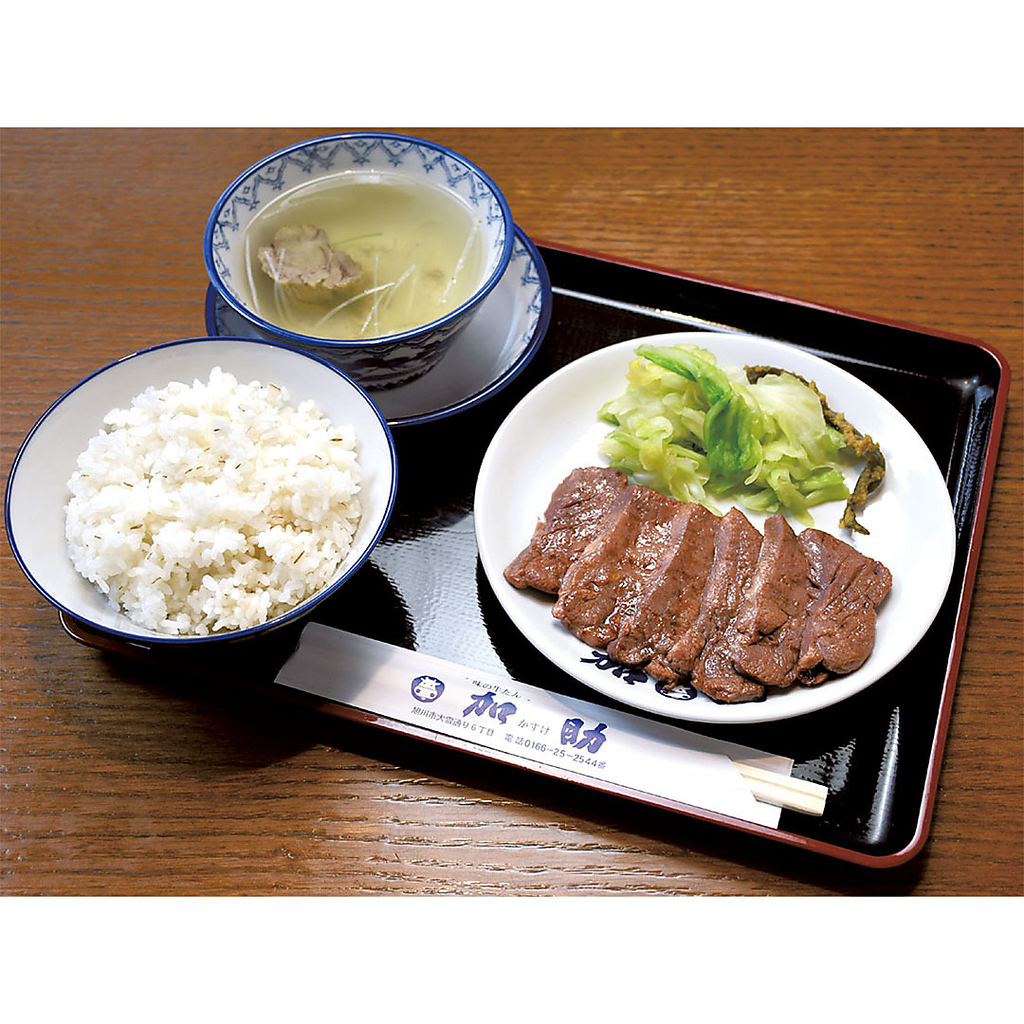 1番人気の「牛たん定食」は、歯ごたえの良い牛たんに、麦ご飯、香の物、テールスープが付いてます♪