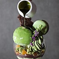 おすすめ！抹茶とカラマンシーのパフェ！