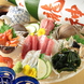 新鮮なお魚を使用した刺身の盛り合わせ1100円(税込1188)