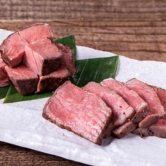 厳選炙り肉盛り合わせ
