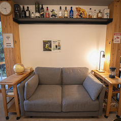 2人掛けのソファ席を2卓ご用意しております♪