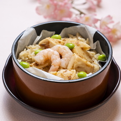 海老と穂先タケノコの蒸籠飯