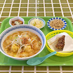 お昼は台湾食堂