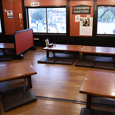 戦国焼鳥 家康 祇園店の雰囲気1