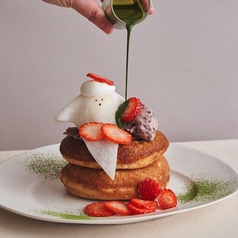 【1月限定】※12/26～いちごとあん生クリームのニューイヤーパンケーキ抹茶ソース