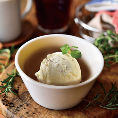 カルダモン香るバニラアイス