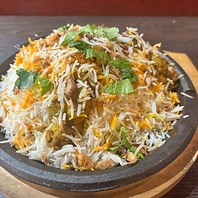 スパイスの香り漂う本場のインド料理を心ゆくまで♪