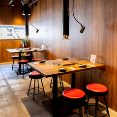 炭火焼肉 丸十の雰囲気2