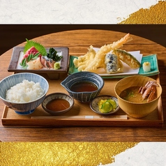 本日の天ぷら&海鮮小鉢定食(藻塩&美味出汁)