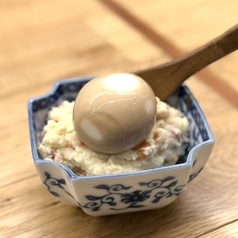 煮卵ポテサラ