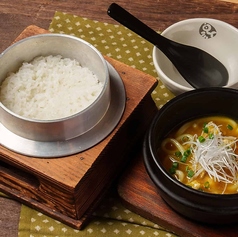 釜炊きご飯の豚バラカレーうどん(ハーフ)セット