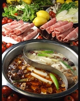 羊肉料理専門店の薬膳火鍋