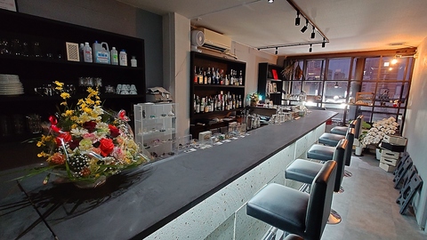 Cafe Bar & Science Room Kleines NClX