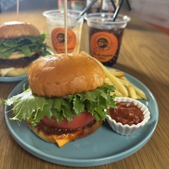 テリヤキバーガー/サルサバーガー(ドリンク付き)