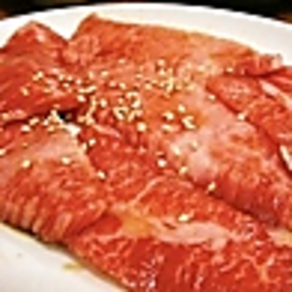 おはるのカルビは、口に入れるととろけるように柔らかくジューシーな旨みが自慢♪