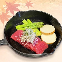 白浜家の本マグロステーキ 自家製ジャポネソース