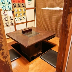 肉系居酒屋 肉十八番屋 虎ノ門店の雰囲気2